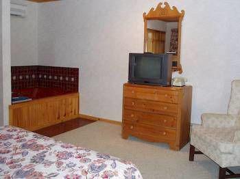 High Village Breezy Point Экстерьер фото