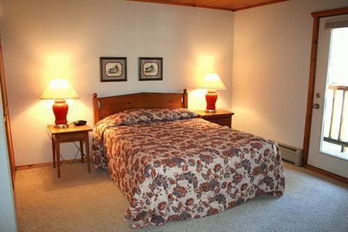 High Village Breezy Point Экстерьер фото