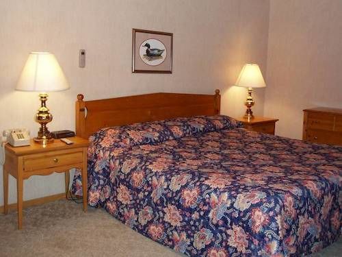 High Village Breezy Point Экстерьер фото
